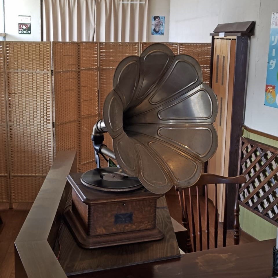 蓄音機